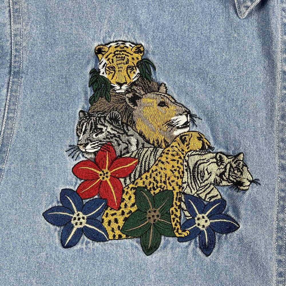 Quizz Again Denim Shirt Womens Medium Blue Embroidered‎ 90s Safari Animals - Picture 5 of 13